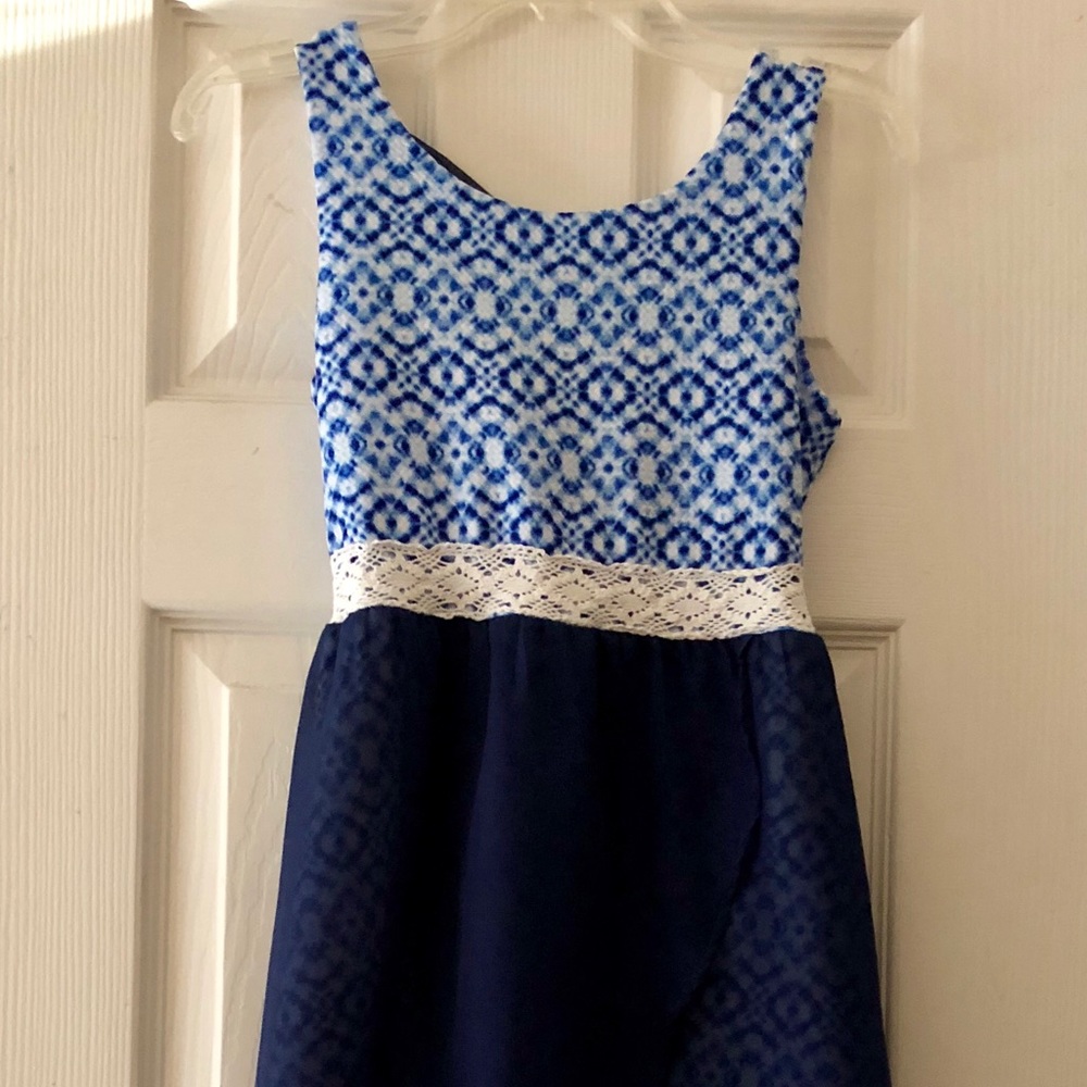 Girls dress